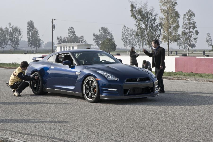  Nissan GT-R 2012 года  (US) (фото 33 из 74)